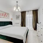 Willa Marvelous - La Caleta *